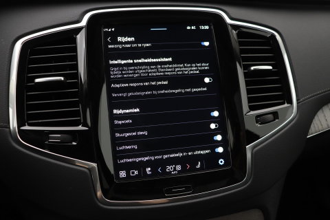 Volvo XC90 T8 Ultimate Bright | ACC | Luchtvering | Panoramadak | Harman/Kardon | Massage | Head-Up | 21 inch