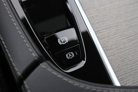 Volvo XC90 T8 Ultimate Bright | ACC | Luchtvering | Panoramadak | Harman/Kardon | Massage | Head-Up | 21 inch