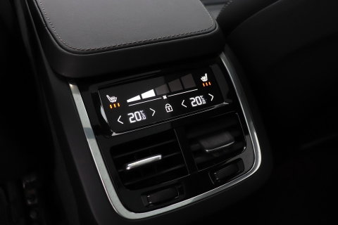 Volvo XC90 T8 Ultimate Bright | ACC | Luchtvering | Panoramadak | Harman/Kardon | Massage | Head-Up | 21 inch