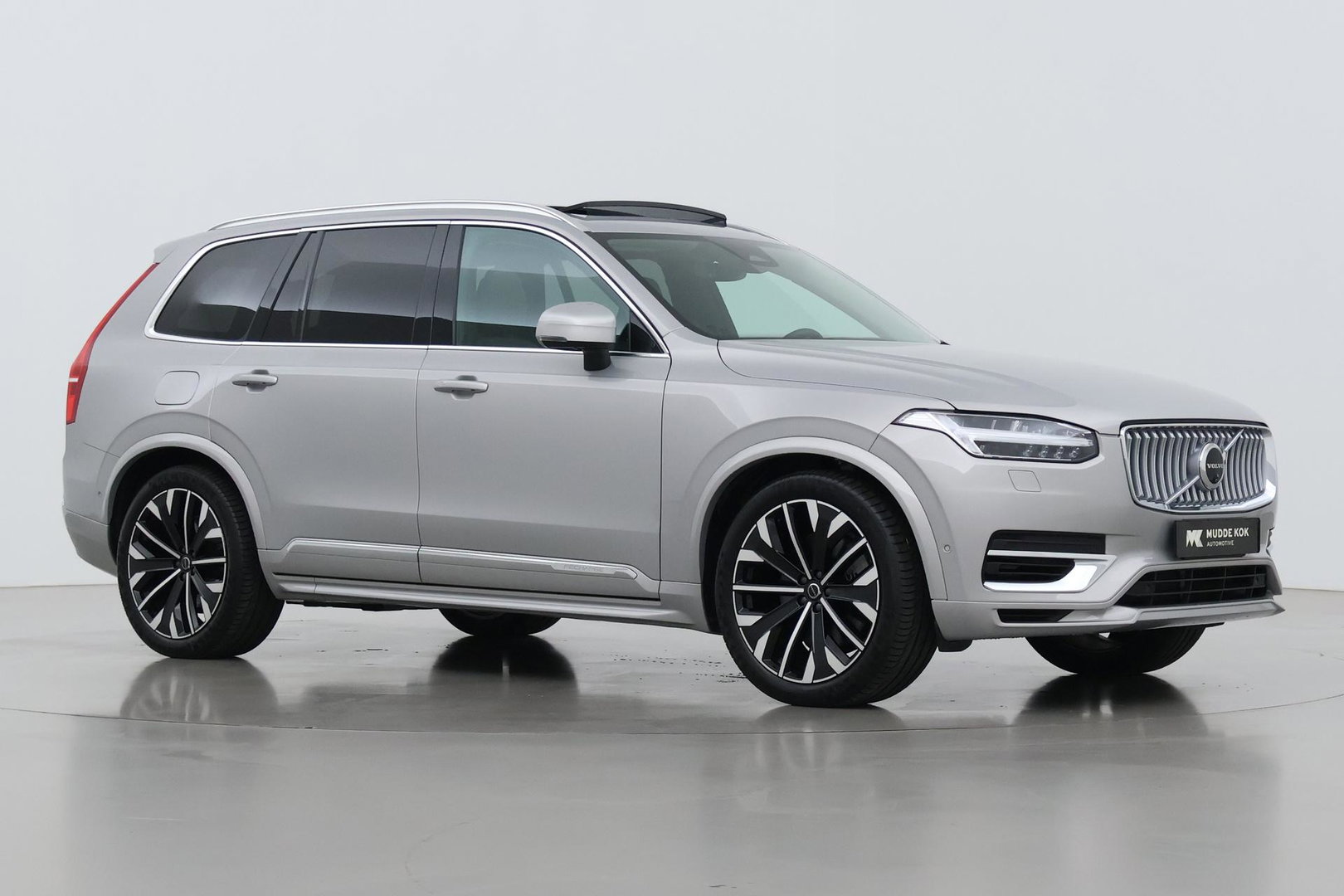Volvo XC90 T8 Ultimate Bright | ACC | Luchtvering | Panoramadak | Harman/Kardon | Massage | Head-Up | 21 inch
