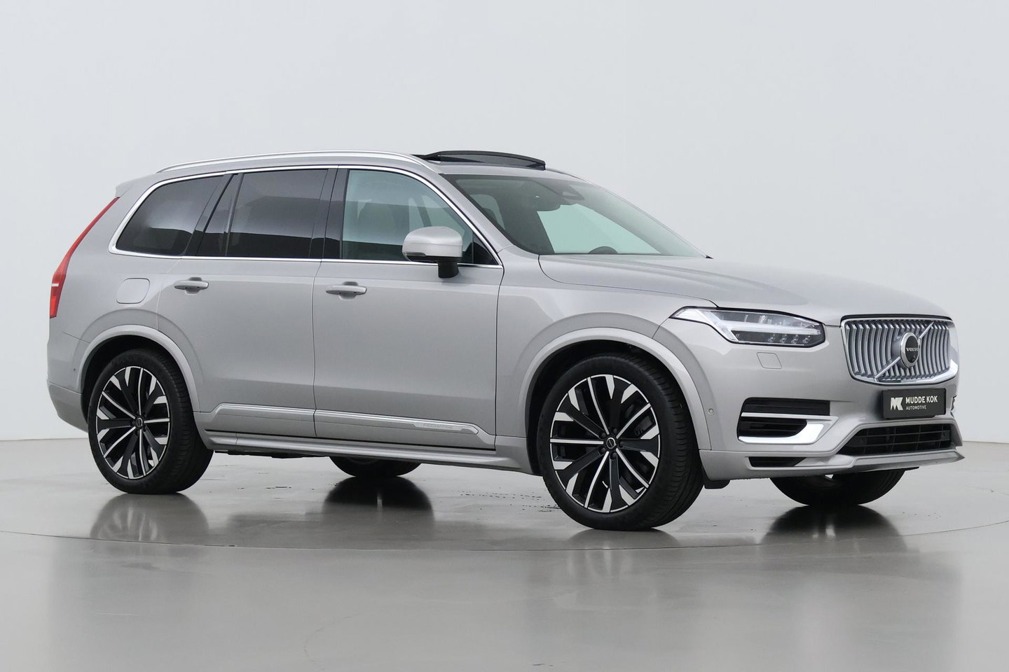 Volvo XC90 T8 Ultimate Bright | ACC | Luchtvering | Panoramadak | Harman/Kardon | Massage | Head-Up | 21 inch