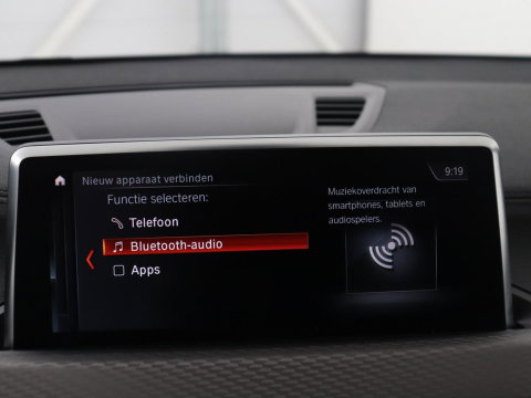 BMW X2 sDrive20i High Executive M-sport | Sportstoelen | Alcantara | Climate control | Full LED | Stoelverwarming | Cruise control | Park assist | Sfeerverlichting | 19'' |