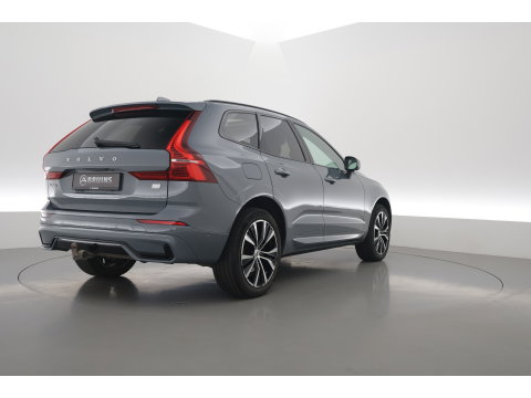 Volvo XC60 2.0 T6 Plug-in hybrid AWD Plus Dark | Trekhaak | 360 camera | Adap. Cruise | Dode hoek |Stoel + stuurverw. | Harman/ Kardon Audio