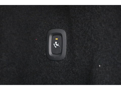 Volvo XC60 2.0 T6 Plug-in hybrid AWD Plus Dark | Trekhaak | 360 camera | Adap. Cruise | Dode hoek |Stoel + stuurverw. | Harman/ Kardon Audio