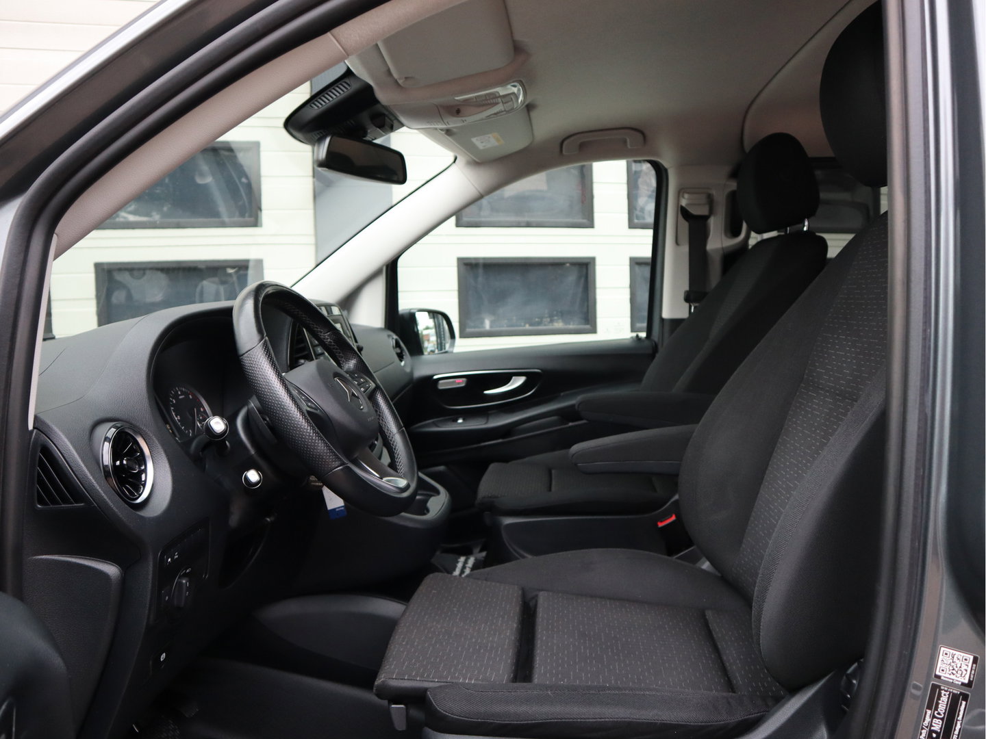 Mercedes-Benz Vito 116 CDI Automaat Euro 6 - DC 5 Pers. - 2x Schuifdr - A.Deuren - LED - Cruise - Camera