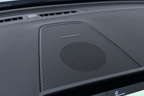 Volvo XC60 T6 Plus Black Edition | Harman/Kardon | Pilot Assist | Panoramadak | 360° Camera | Head-Up | Stoel+Stuurverwarming | 21 Inch