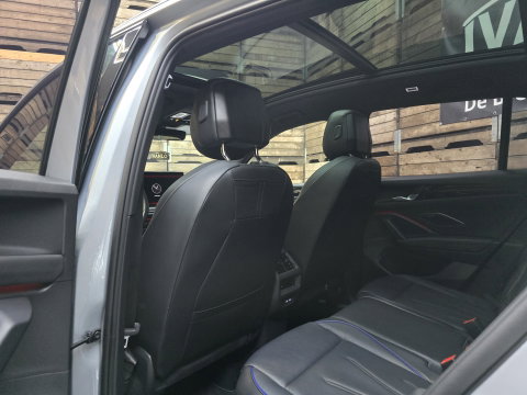 Volkswagen Tiguan 1.5 eHybrid R-Line Edition Pano Leder IQ HUD Trekhaak Blackstyle 20" LM