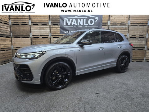Volkswagen Tiguan 1.5 eHybrid R-Line Edition Pano Leder IQ HUD Trekhaak Blackstyle 20" LM
