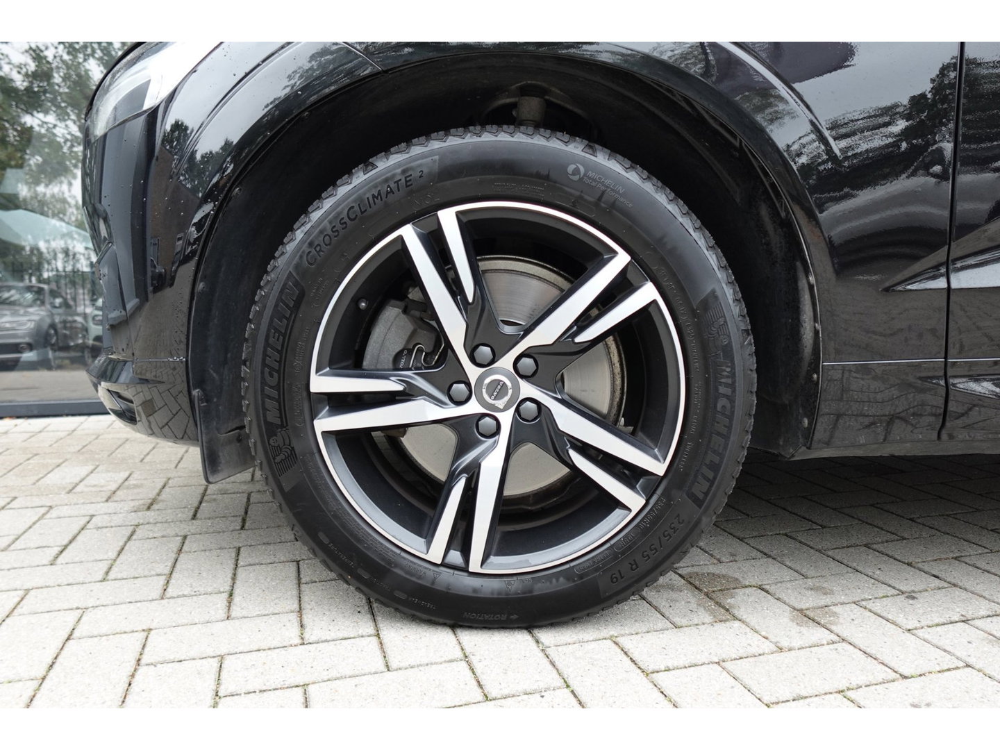 Volvo XC60 2.0 T8 Twin Engine AWD Design PANO EYLESS CAM