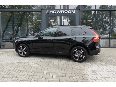 Volvo XC60 2.0 T8 Twin Engine AWD Design PANO EYLESS CAM