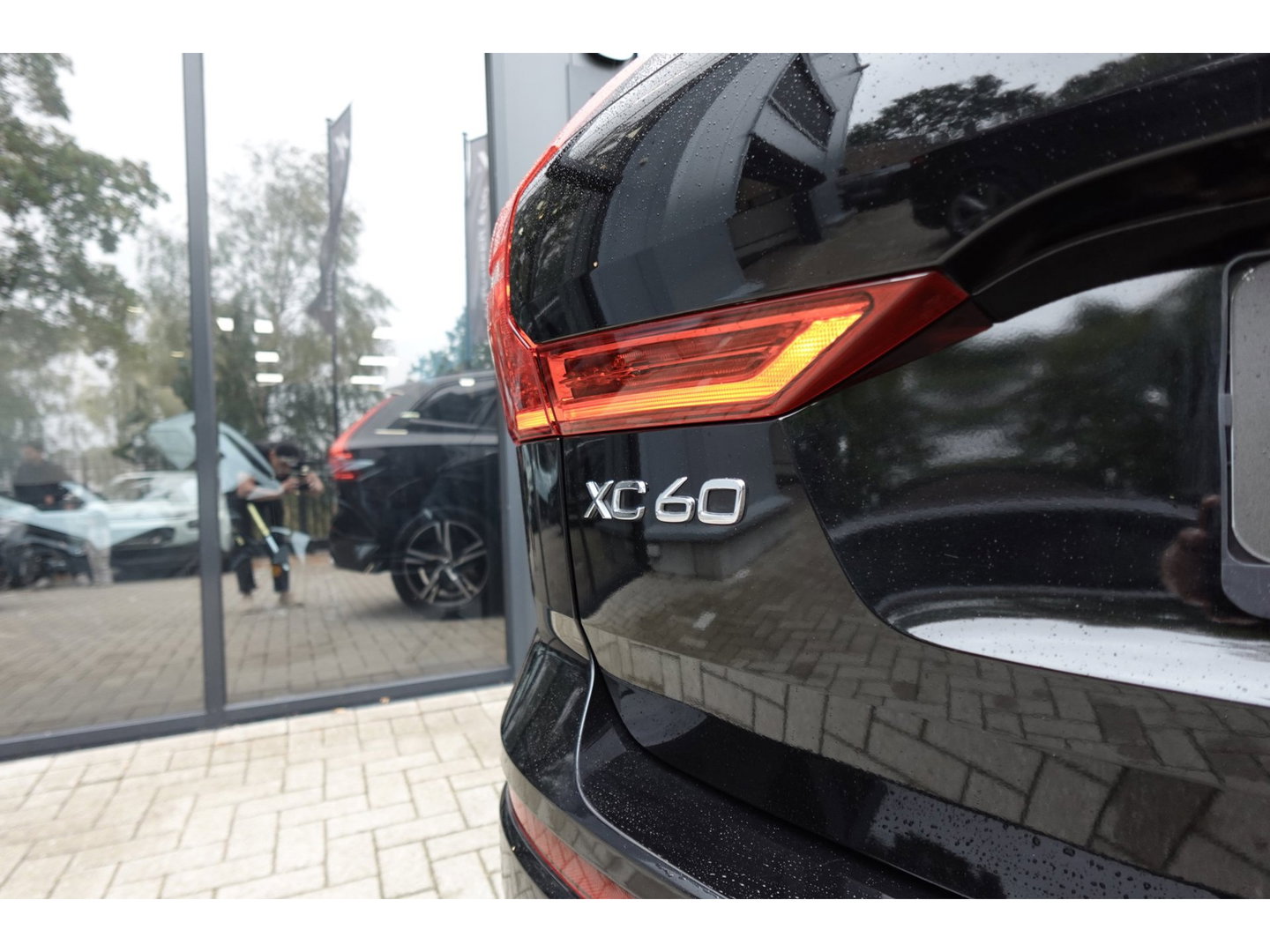 Volvo XC60 2.0 T8 Twin Engine AWD Design PANO EYLESS CAM