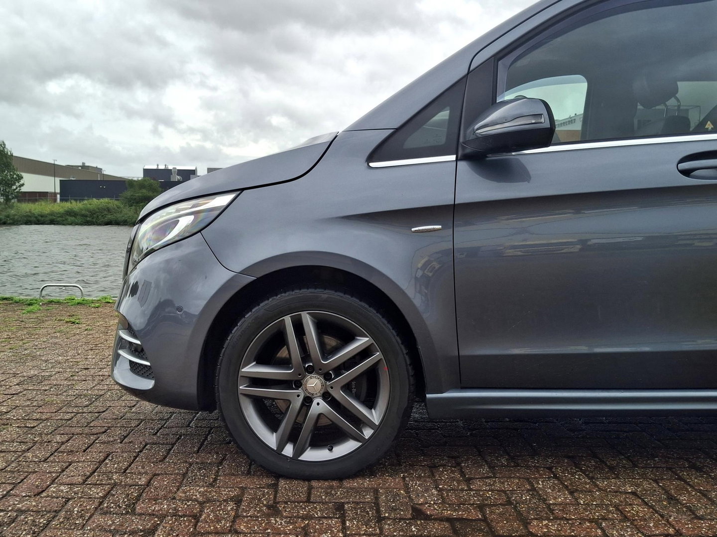 Mercedes-Benz V-Klasse 250d 4-MATIC Lang DC AMG | LEDER | 360 | LED | BURMESTER | BEKER KOELING \ VERWARMING | STANDKACHEL