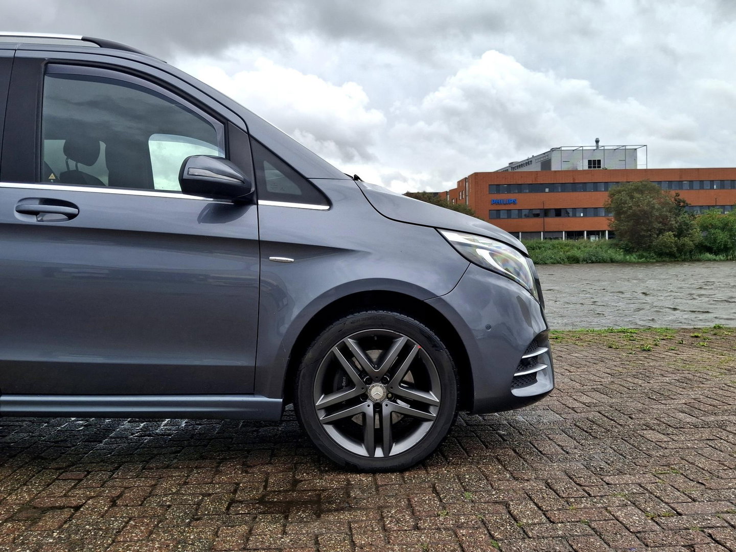 Mercedes-Benz V-Klasse 250d 4-MATIC Lang DC AMG | LEDER | 360 | LED | BURMESTER | BEKER KOELING \ VERWARMING | STANDKACHEL