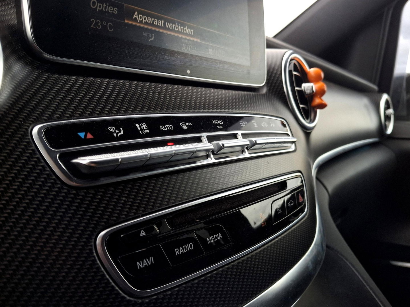 Mercedes-Benz V-Klasse 250d 4-MATIC Lang DC AMG | LEDER | 360 | LED | BURMESTER | BEKER KOELING \ VERWARMING | STANDKACHEL