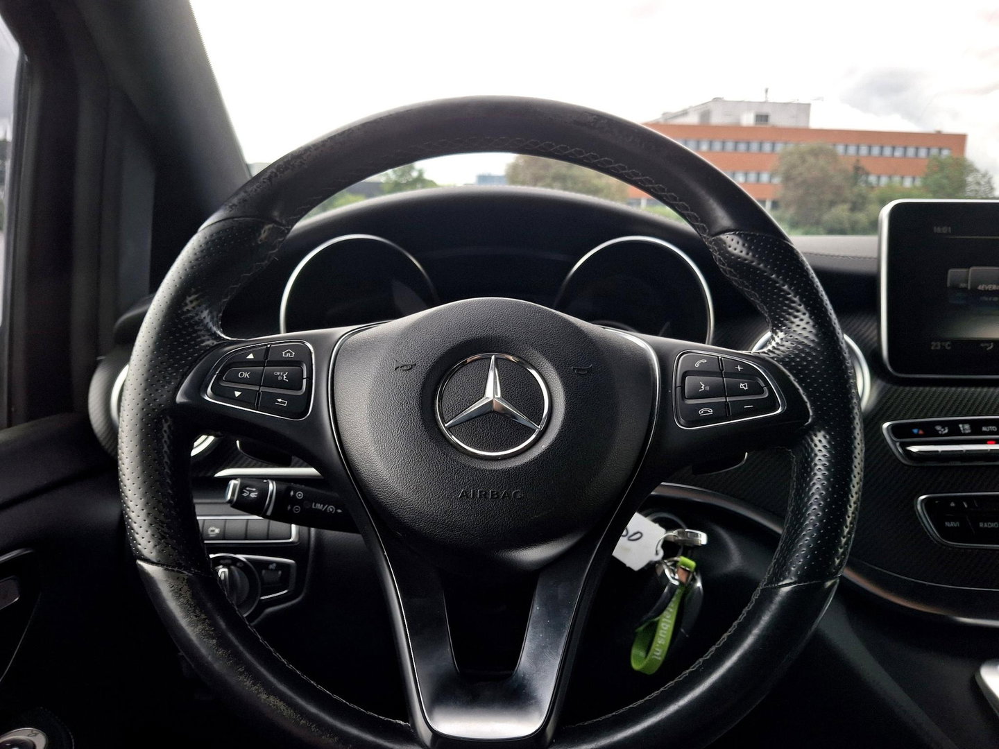 Mercedes-Benz V-Klasse 250d 4-MATIC Lang DC AMG | LEDER | 360 | LED | BURMESTER | BEKER KOELING \ VERWARMING | STANDKACHEL