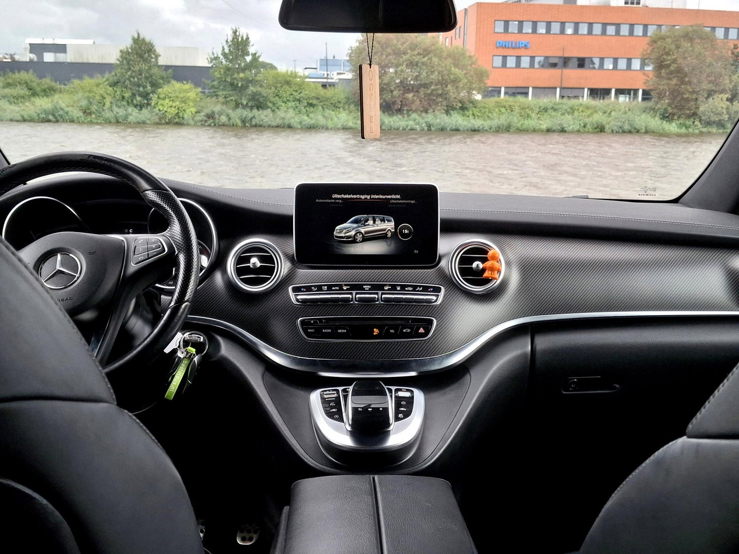 Mercedes-Benz V-Klasse 250d 4-MATIC Lang DC AMG | LEDER | 360 | LED | BURMESTER | BEKER KOELING \ VERWARMING | STANDKACHEL