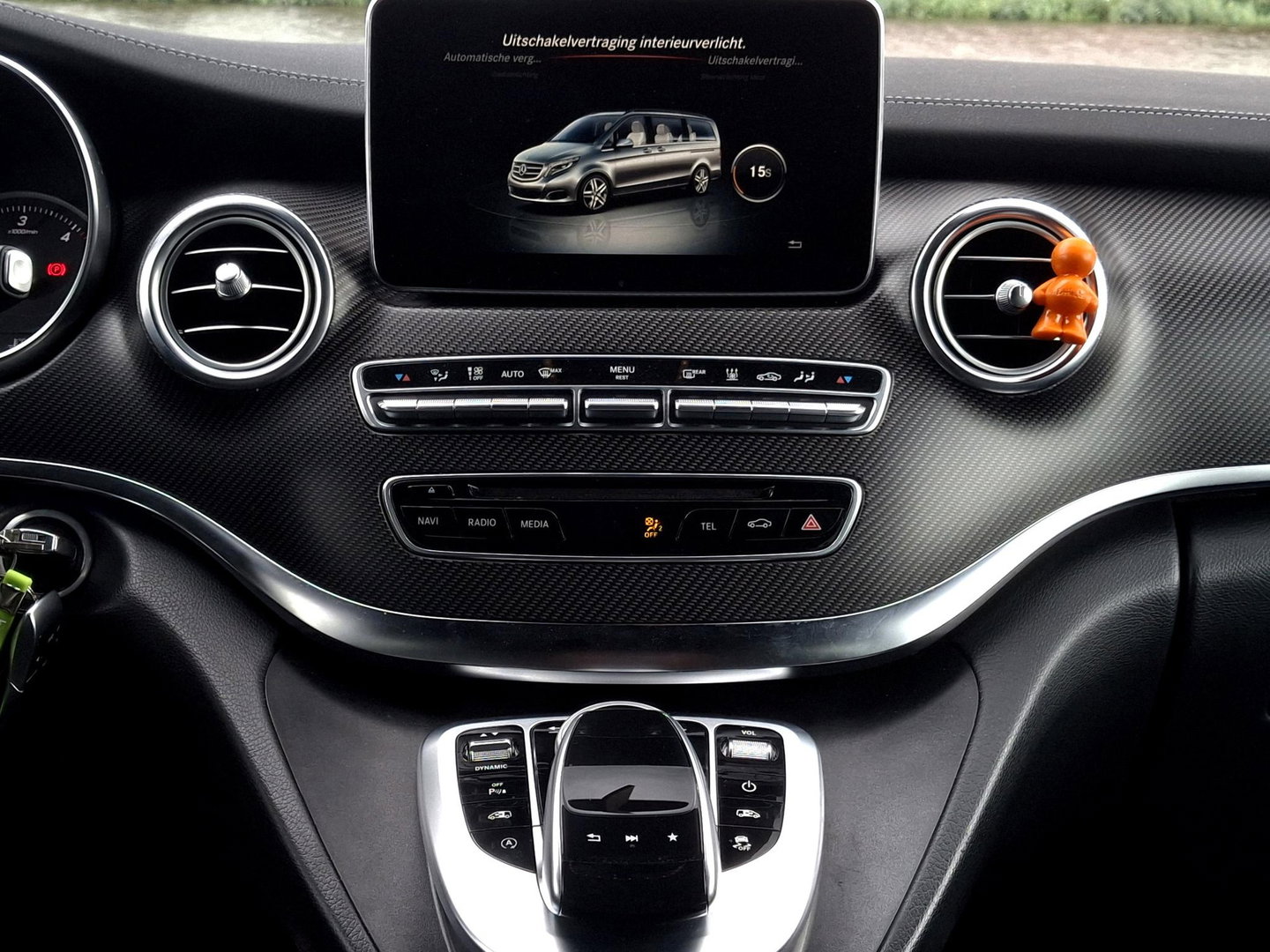 Mercedes-Benz V-Klasse 250d 4-MATIC Lang DC AMG | LEDER | 360 | LED | BURMESTER | BEKER KOELING \ VERWARMING | STANDKACHEL
