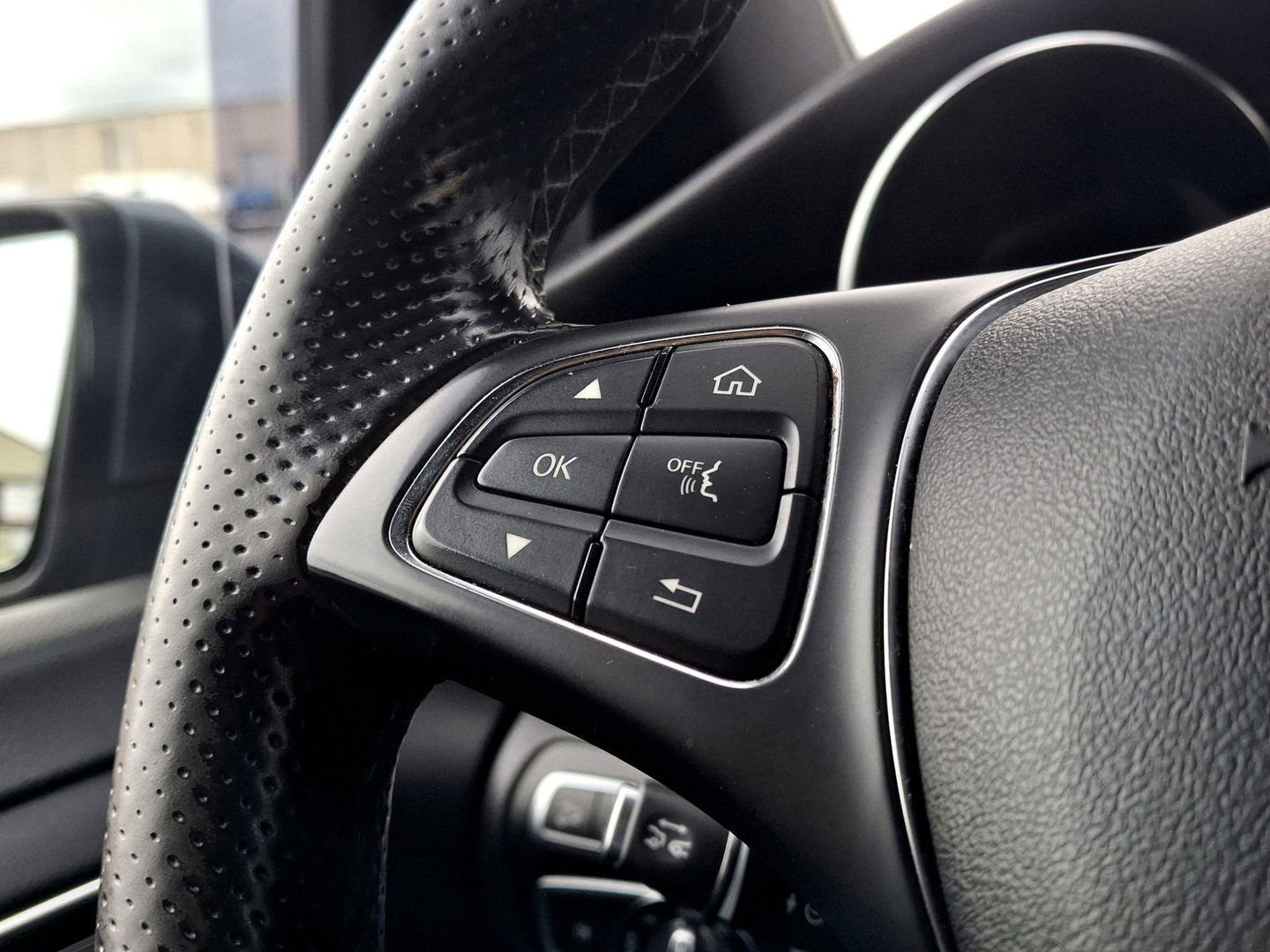 Mercedes-Benz V-Klasse 250d 4-MATIC Lang DC AMG | LEDER | 360 | LED | BURMESTER | BEKER KOELING \ VERWARMING | STANDKACHEL