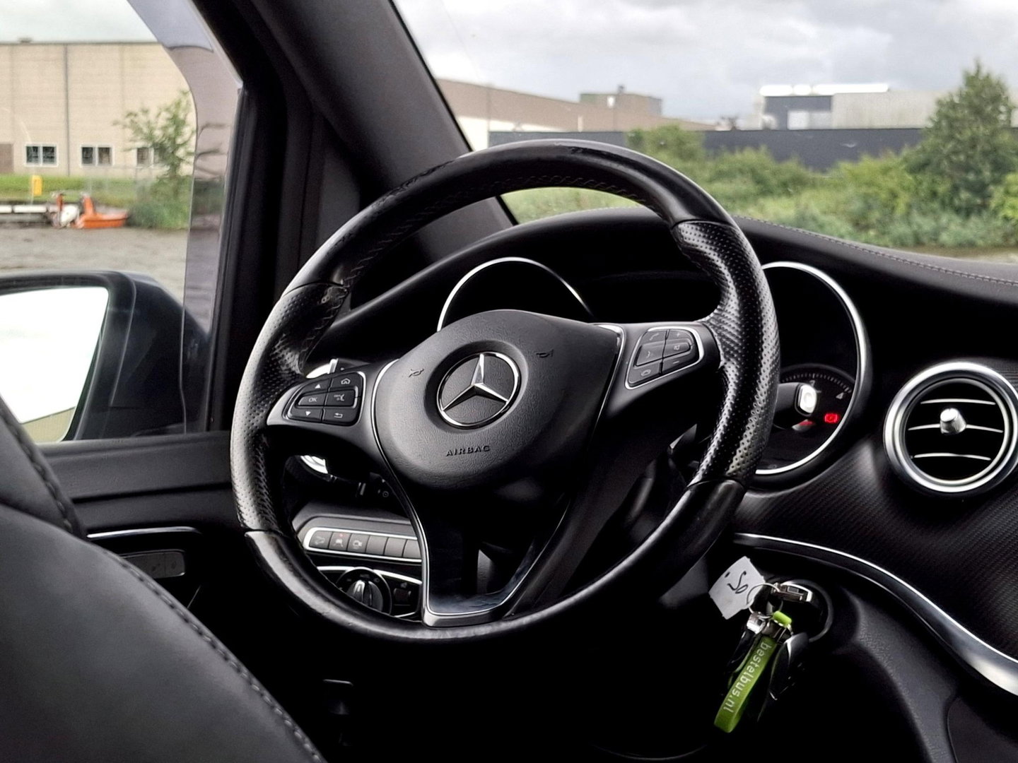 Mercedes-Benz V-Klasse 250d 4-MATIC Lang DC AMG | LEDER | 360 | LED | BURMESTER | BEKER KOELING \ VERWARMING | STANDKACHEL