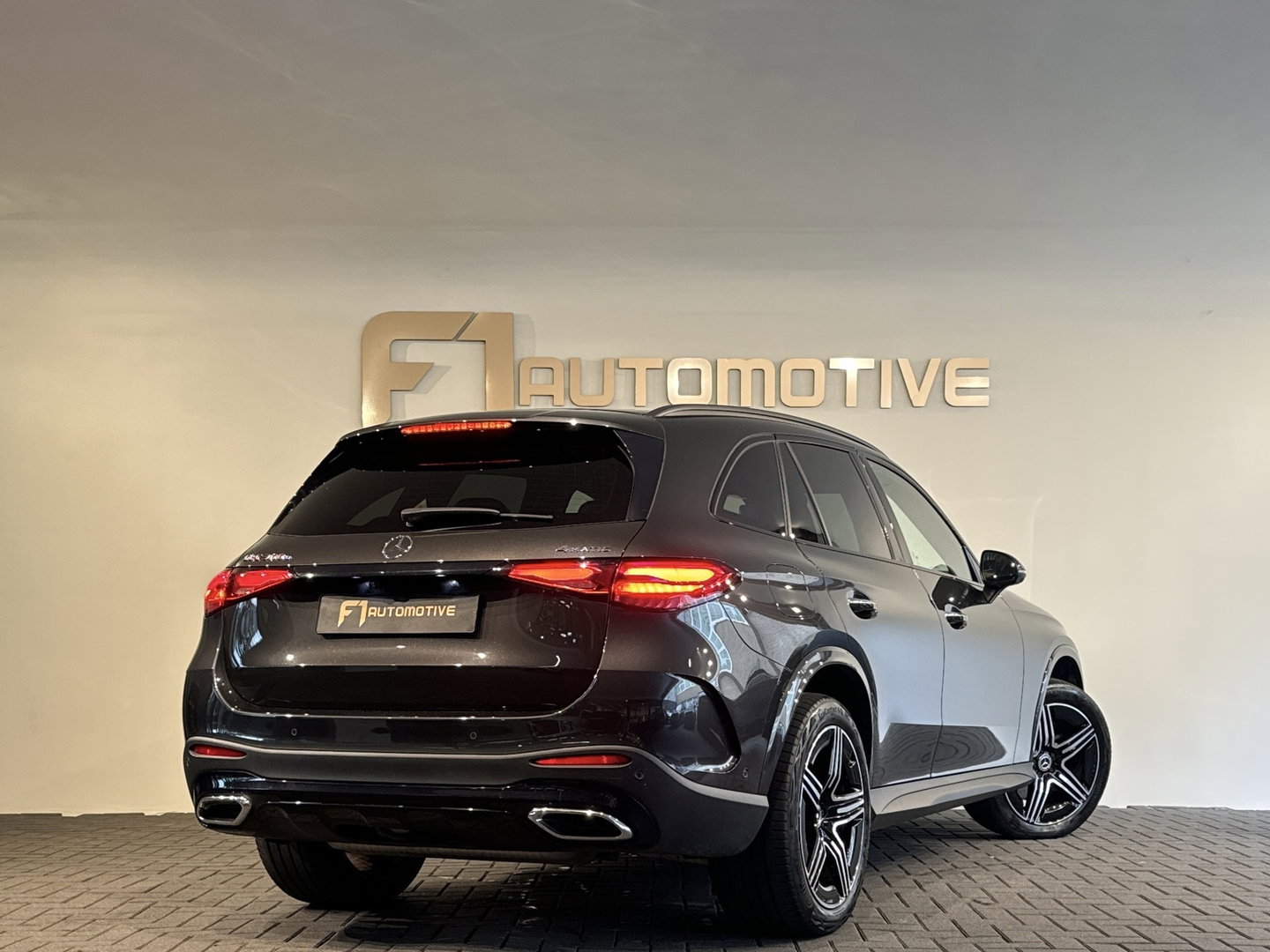 Mercedes-Benz GLC 300e 4MATIC AMG Line Bumeister|Keyless|Dodehoek|Memory
