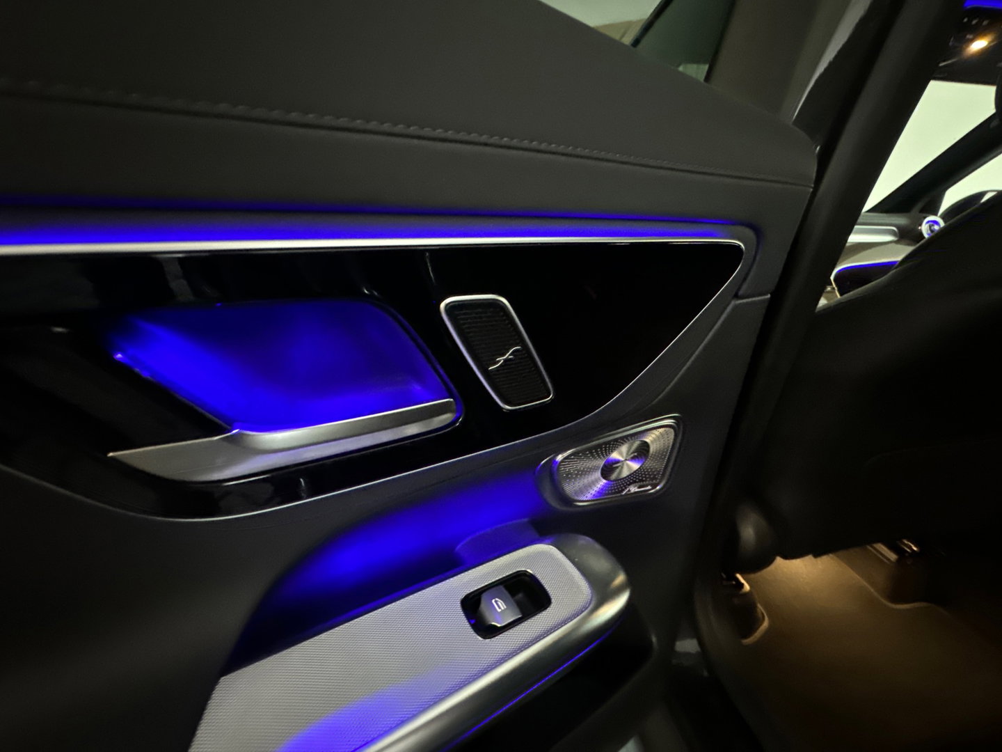 Mercedes-Benz GLC 300e 4MATIC AMG Line Bumeister|Keyless|Dodehoek|Memory