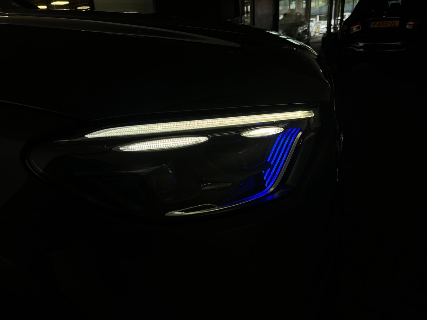 Mercedes-Benz GLC 300e 4MATIC AMG Line Bumeister|Keyless|Dodehoek|Memory