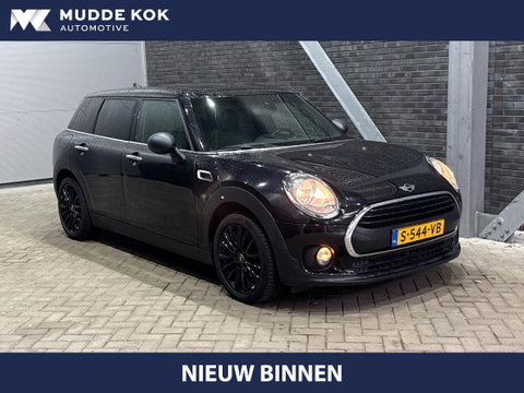 MINI Clubman 1.5 One D Chili Serious Business | Panoramadak | Automaat | Navigatie | Cruise Control | Airco | PDC | MINI Connected