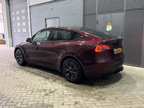 Tesla Model Y Long Range RWD 75 kWh | Panoramadak | Trekhaak | 360° Camera | Stoelverwarming V+A