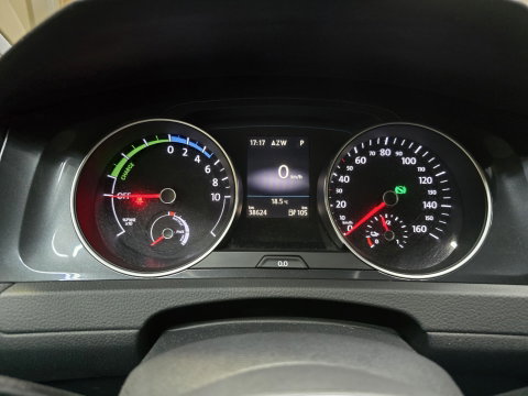 Volkswagen e-Golf E-Golf Navigatie Clima Carplay Cruise Camera LM SOH 93.6%