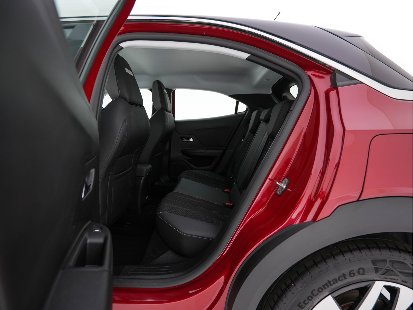 Opel Mokka-e Business Elegance 50-kWh (3-Fase-11kw) { SoH-100%} *HEATPUMP | MICROFIBRE | DIGI-COCKPIT | FULL-LED | CAMERA | COMFORTSEATS | KEYLESS | DAB+ | ECC | CRUISE | 16''ALU*