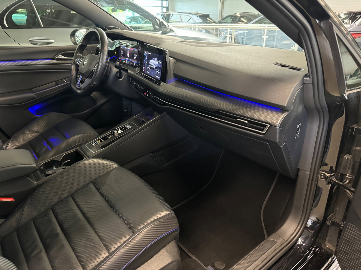 Volkswagen Golf 2.0 TSI R 4Motion Pano|H/K|HuD|Stoelventilatie|Keyless