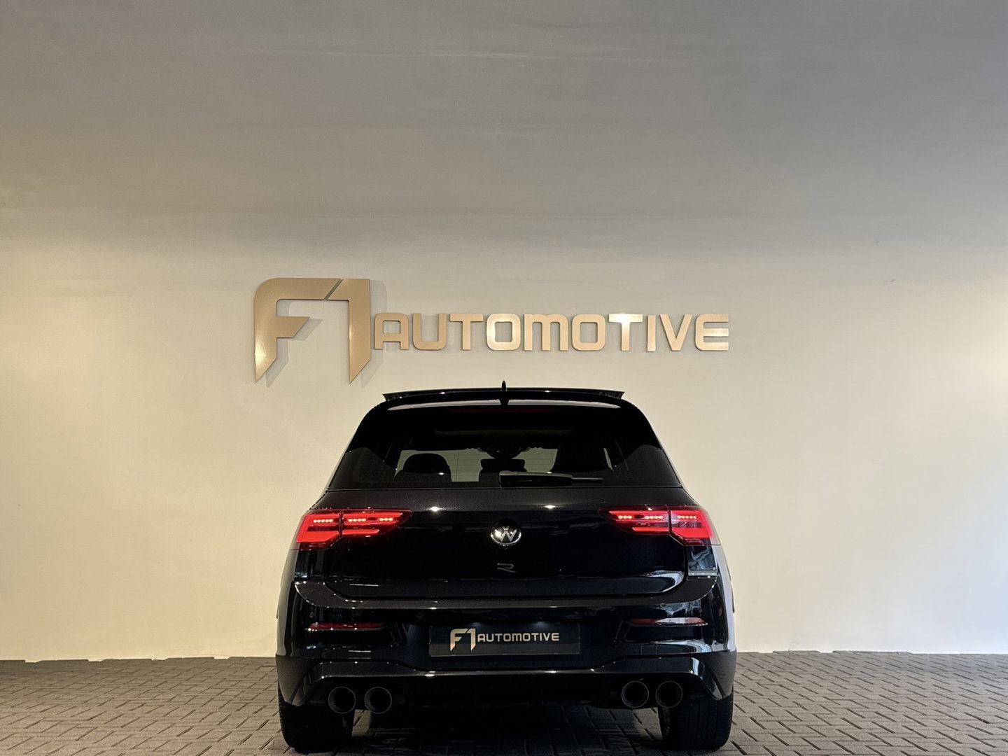 Volkswagen Golf 2.0 TSI R 4Motion Pano|H/K|HuD|Stoelventilatie|Keyless
