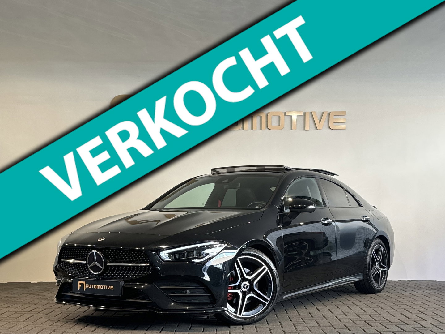 Mercedes-Benz CLA-Klasse 180 AMG Pano|Keyless|Sfeer|Memory|Stoelverwarming|AMG