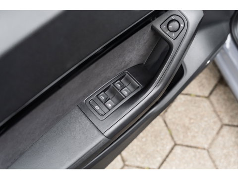 CUPRA Ateca 2.0 TSI 4DRIVE LIMITED PANO CARBON AKRA BREMBO