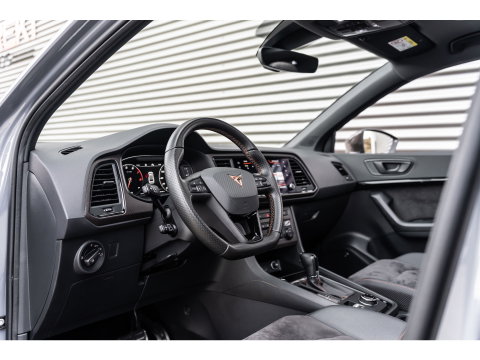 CUPRA Ateca 2.0 TSI 4DRIVE LIMITED PANO CARBON AKRA BREMBO