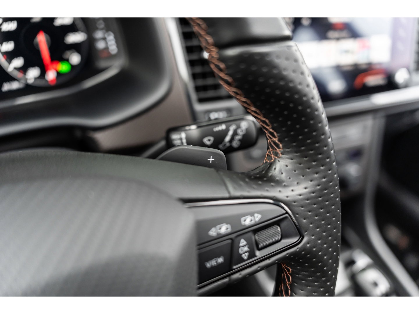 CUPRA Ateca 2.0 TSI 4DRIVE LIMITED PANO CARBON AKRA BREMBO