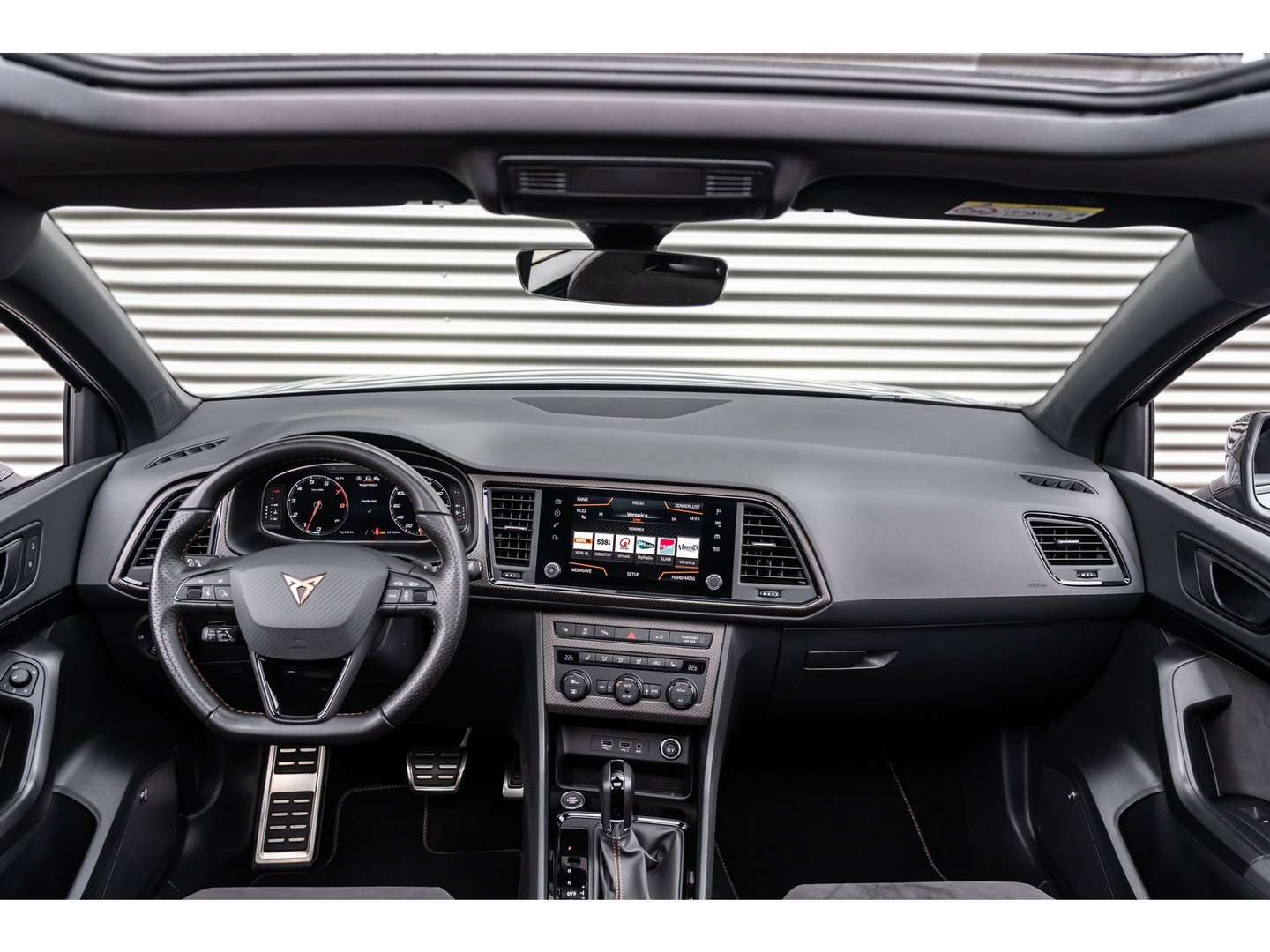 CUPRA Ateca 2.0 TSI 4DRIVE LIMITED PANO CARBON AKRA BREMBO