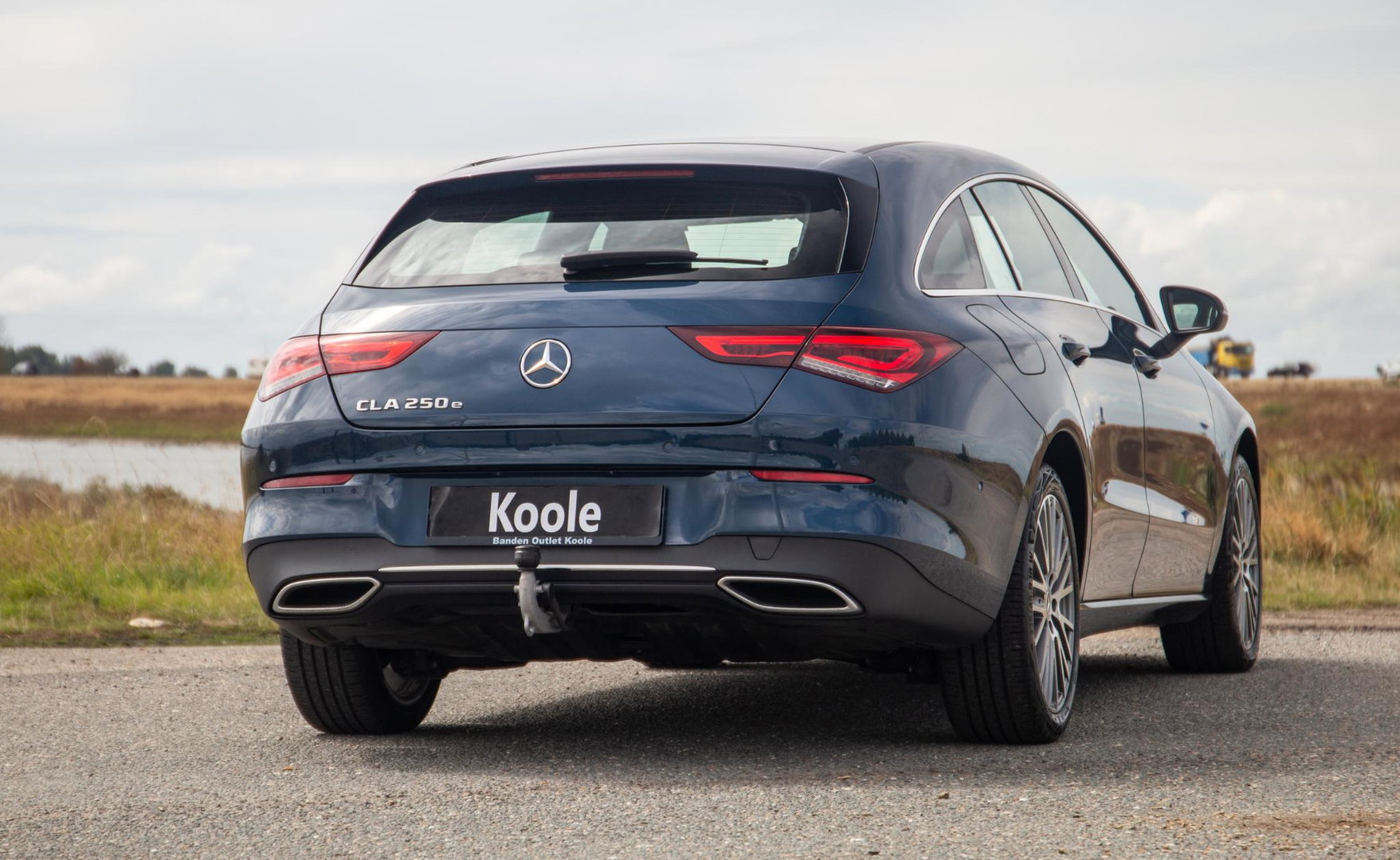 Mercedes-Benz CLA Shooting Brake 250 e Business Solution CARPLAY / TREKHAAK / AMBIENT LIGHTING / CAMERA