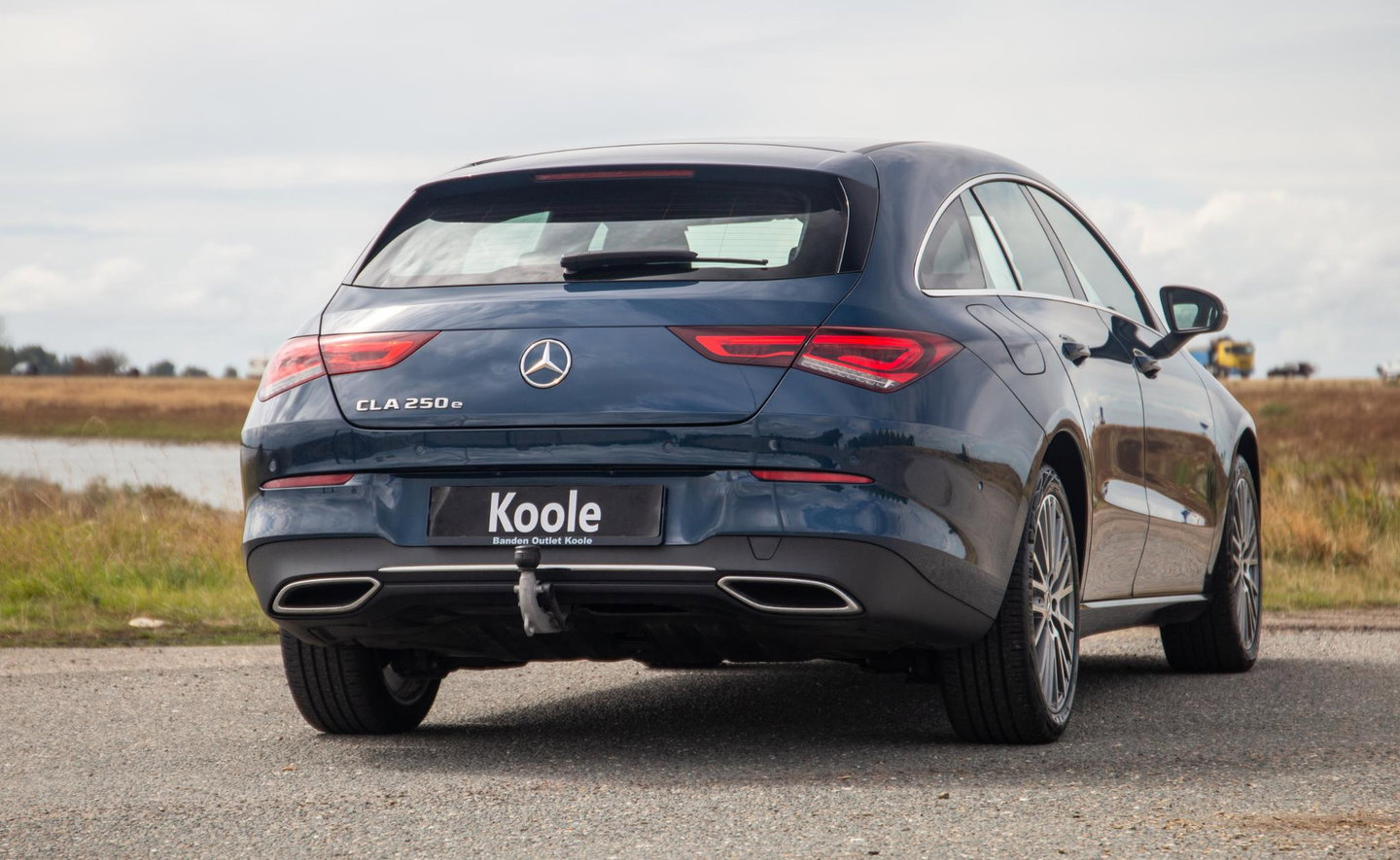Mercedes-Benz CLA Shooting Brake 250 e Business Solution CARPLAY / TREKHAAK / AMBIENT LIGHTING / CAMERA