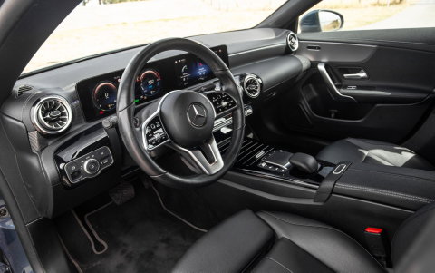 Mercedes-Benz CLA Shooting Brake 250 e Business Solution CARPLAY / TREKHAAK / AMBIENT LIGHTING / CAMERA