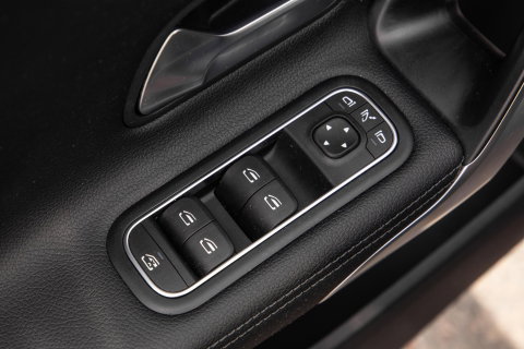 Mercedes-Benz CLA Shooting Brake 250 e Business Solution CARPLAY / TREKHAAK / AMBIENT LIGHTING / CAMERA