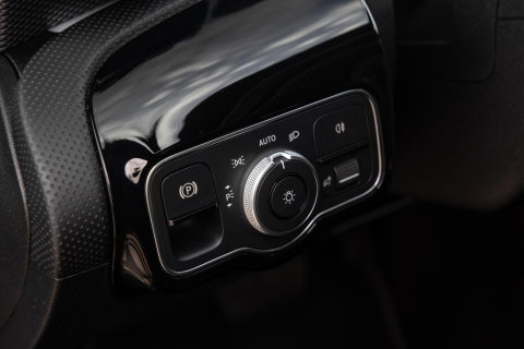 Mercedes-Benz CLA Shooting Brake 250 e Business Solution CARPLAY / TREKHAAK / AMBIENT LIGHTING / CAMERA