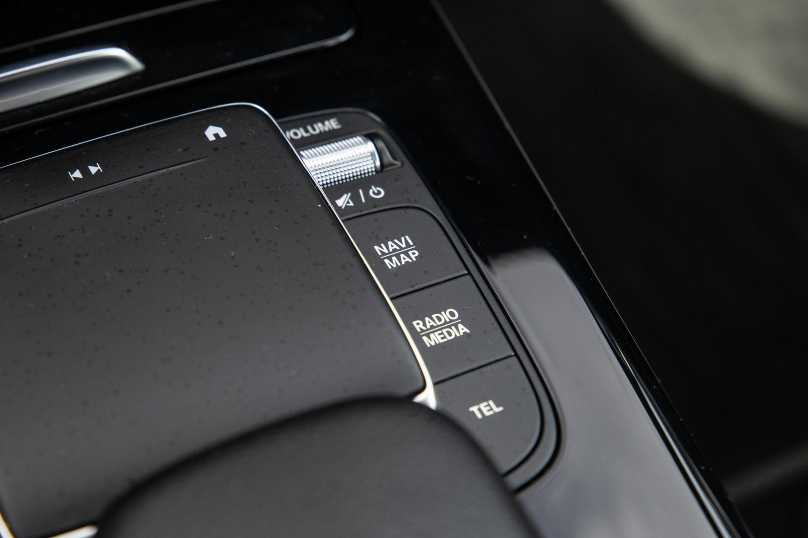 Mercedes-Benz CLA Shooting Brake 250 e Business Solution CARPLAY / TREKHAAK / AMBIENT LIGHTING / CAMERA
