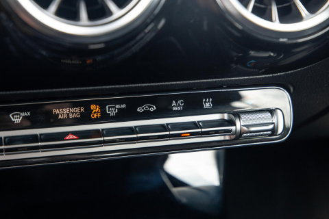 Mercedes-Benz CLA Shooting Brake 250 e Business Solution CARPLAY / TREKHAAK / AMBIENT LIGHTING / CAMERA