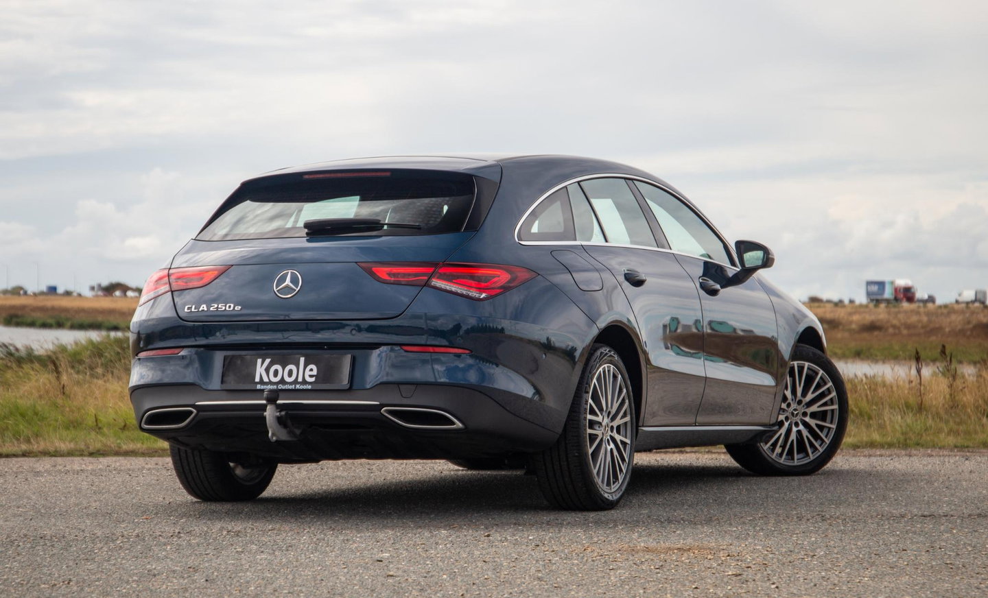 Mercedes-Benz CLA Shooting Brake 250 e Business Solution CARPLAY / TREKHAAK / AMBIENT LIGHTING / CAMERA