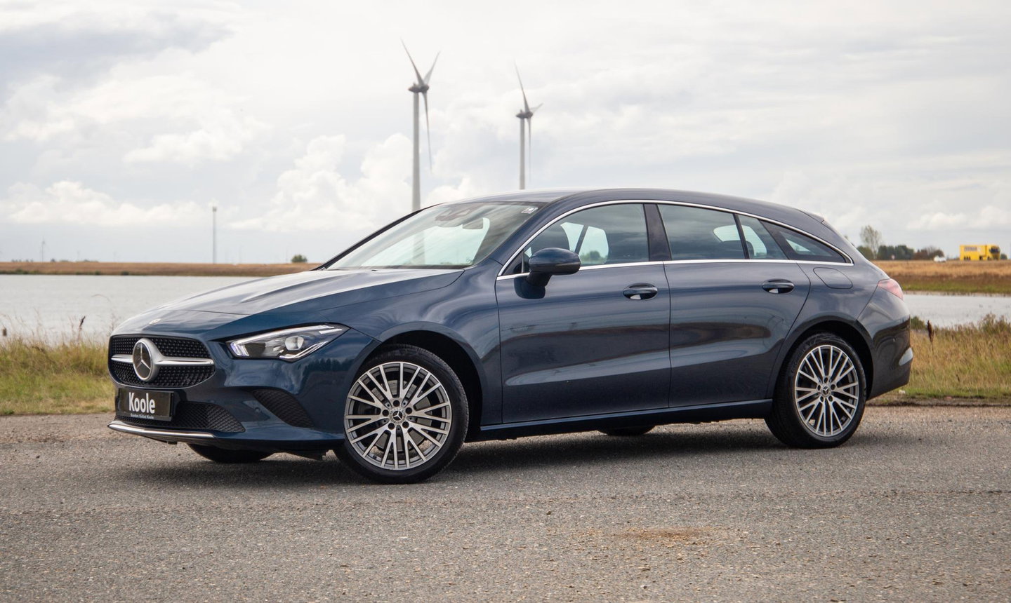 Mercedes-Benz CLA Shooting Brake 250 e Business Solution CARPLAY / TREKHAAK / AMBIENT LIGHTING / CAMERA