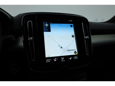 Volvo XC40 1.5 T5 Plug-in hybrid Plus Dark | Trekhaak | 360 camera | Stoel + stuurverw. | Elek. stoelen |