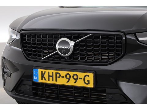 Volvo XC40 1.5 T5 Plug-in hybrid Plus Dark | Trekhaak | 360 camera | Stoel + stuurverw. | Elek. stoelen |