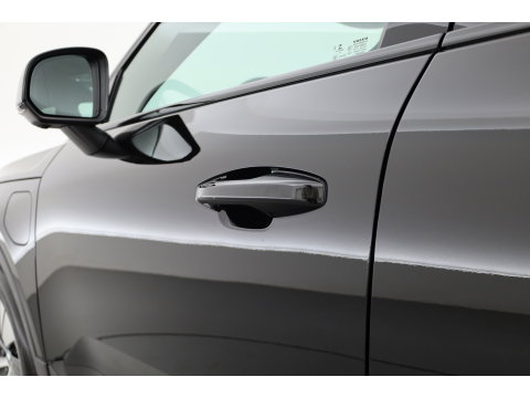 Volvo XC40 1.5 T5 Plug-in hybrid Plus Dark | Trekhaak | 360 camera | Stoel + stuurverw. | Elek. stoelen |