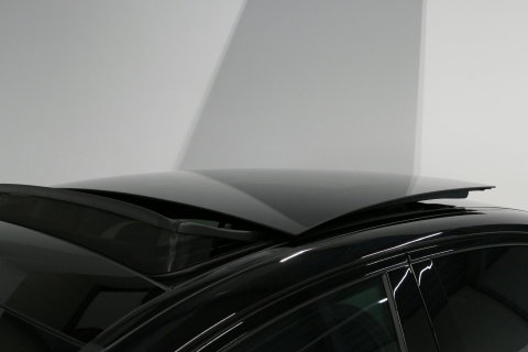 Mercedes-Benz E-Klasse 300 e AMG Line / E53 AMG Edition1 look / E53 AMG Diffuser / Panamericana Grille / Panoramadak / Burmester Surround Sound 4D / Elektr. verstelbare voorstoelen + memory / Digital Light (Laser) / Ambienteverlichting / HUD / Rondomzichtcamera / Apple Carplay 